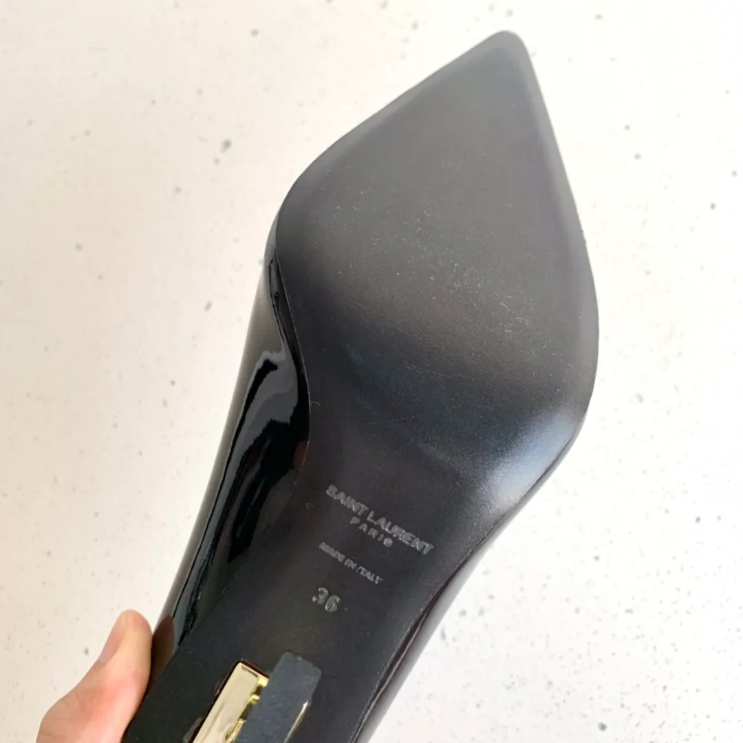 👟👟Ex-factory price 560👟👟 Women's shoes, women's clothing SAINT LAUREN*Yves Saint Laurent YSL poplar forest classic letter heel high-heeled shoes Only YSL understands women's hearts best and will not accept refutation🙅‍♂️Super invincible feminine artifact, a must-have for women (✅Z product full body customization, own molded toe hardware, perfect consistency) ⚠️Compare the differences between pictures and goods on the market Haha Upper: Customized imported cotton silk weaving/imported calf patent leather Lining: Imported sheep leather Sole: Imported genuine leather outsole Thickness: 9cm Color: black paint with gold, black leather with black Size: 35-39 (full set of packaging)